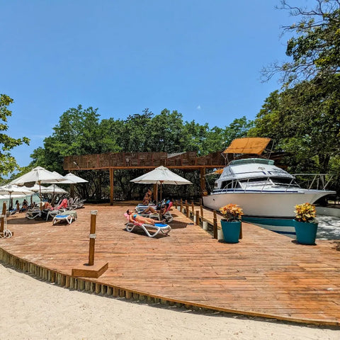 Top Beaches for families - Isla del Encanto