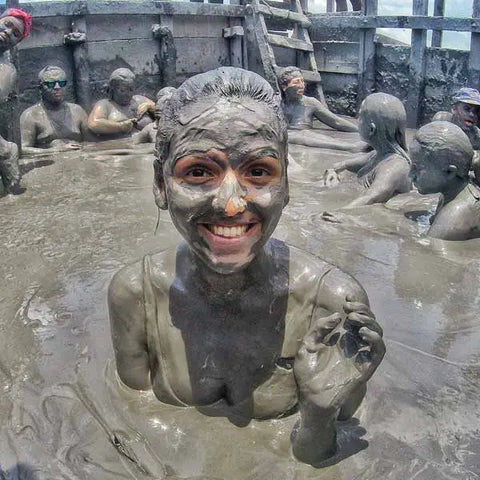 Totumo Mud Volcano - Juan Ballena | Travel Experiences in Cartagena